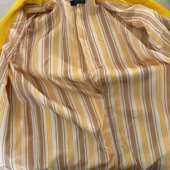 Suzy Shier/ Spring Yellow/ Button up coat/ Oversized/ Trench/ Blazer/ Size US M - Picture 7 of 13